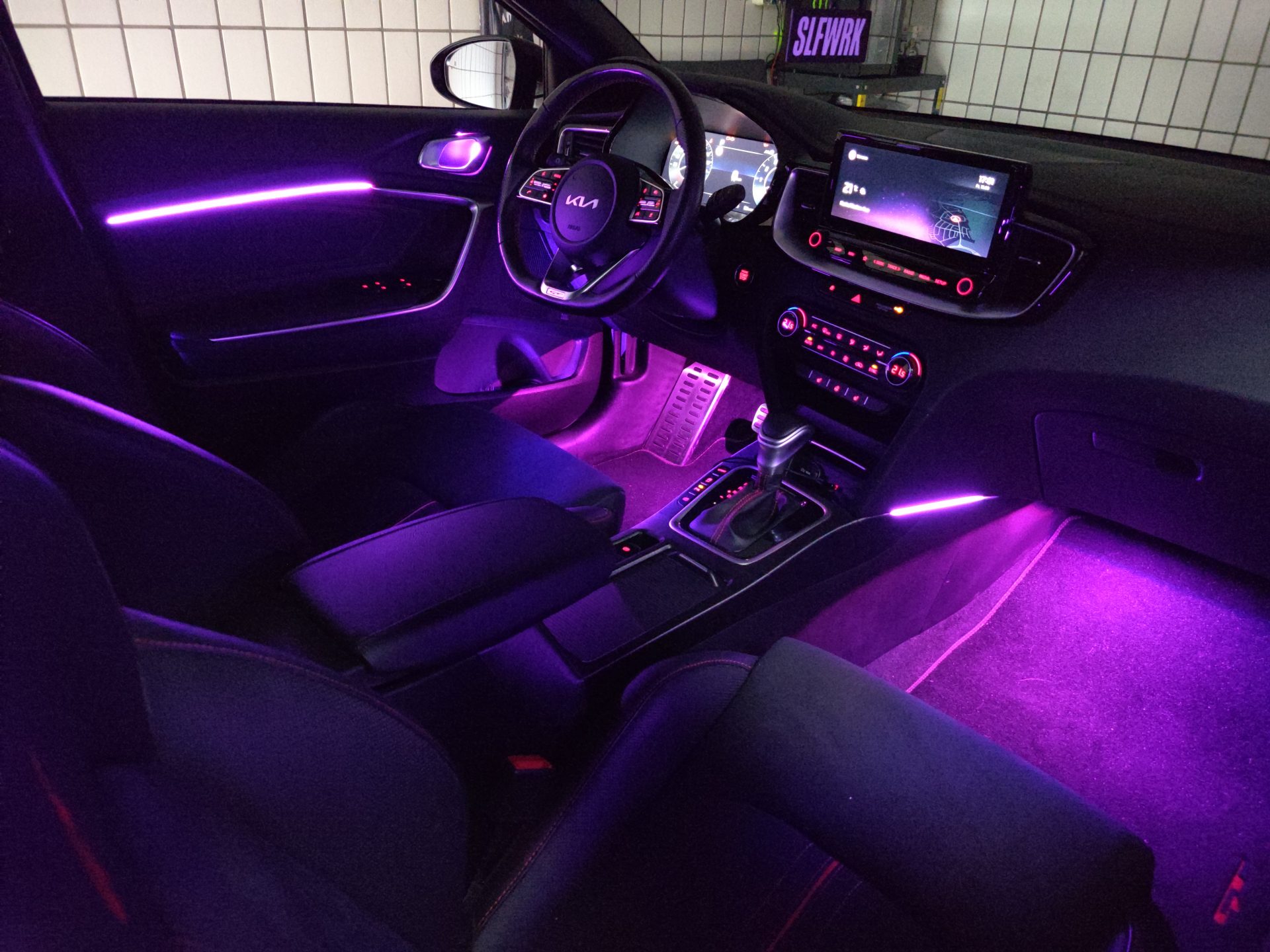 Kia ProCeed / Ceed / GT Ambientelicht Nachrüstung – Bild 7