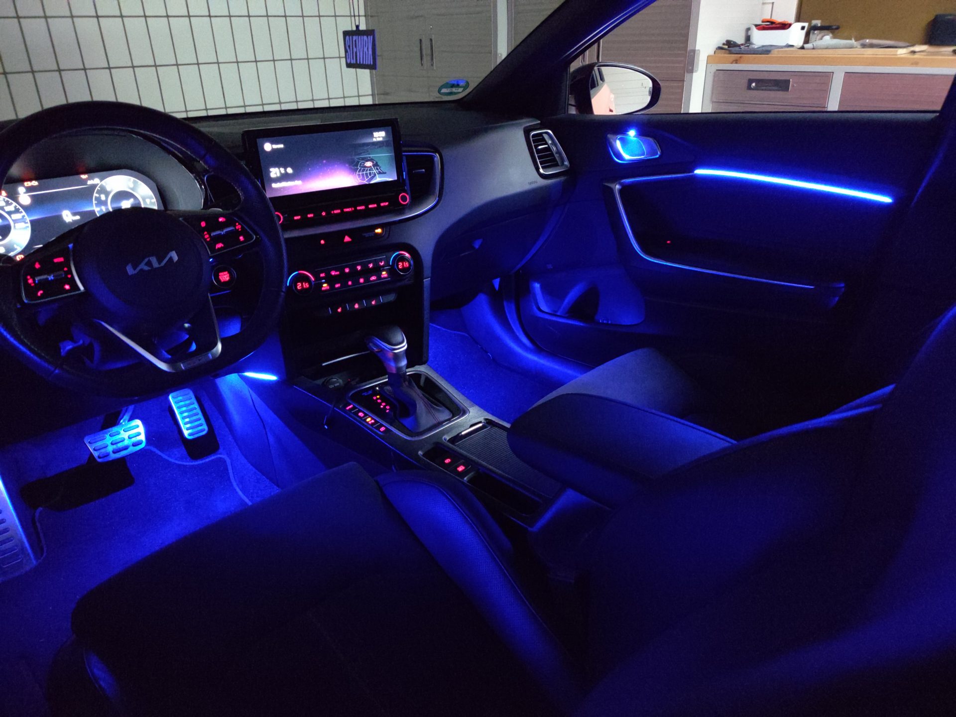 Kia ProCeed / Ceed / GT Ambientelicht Nachrüstung – Bild 5