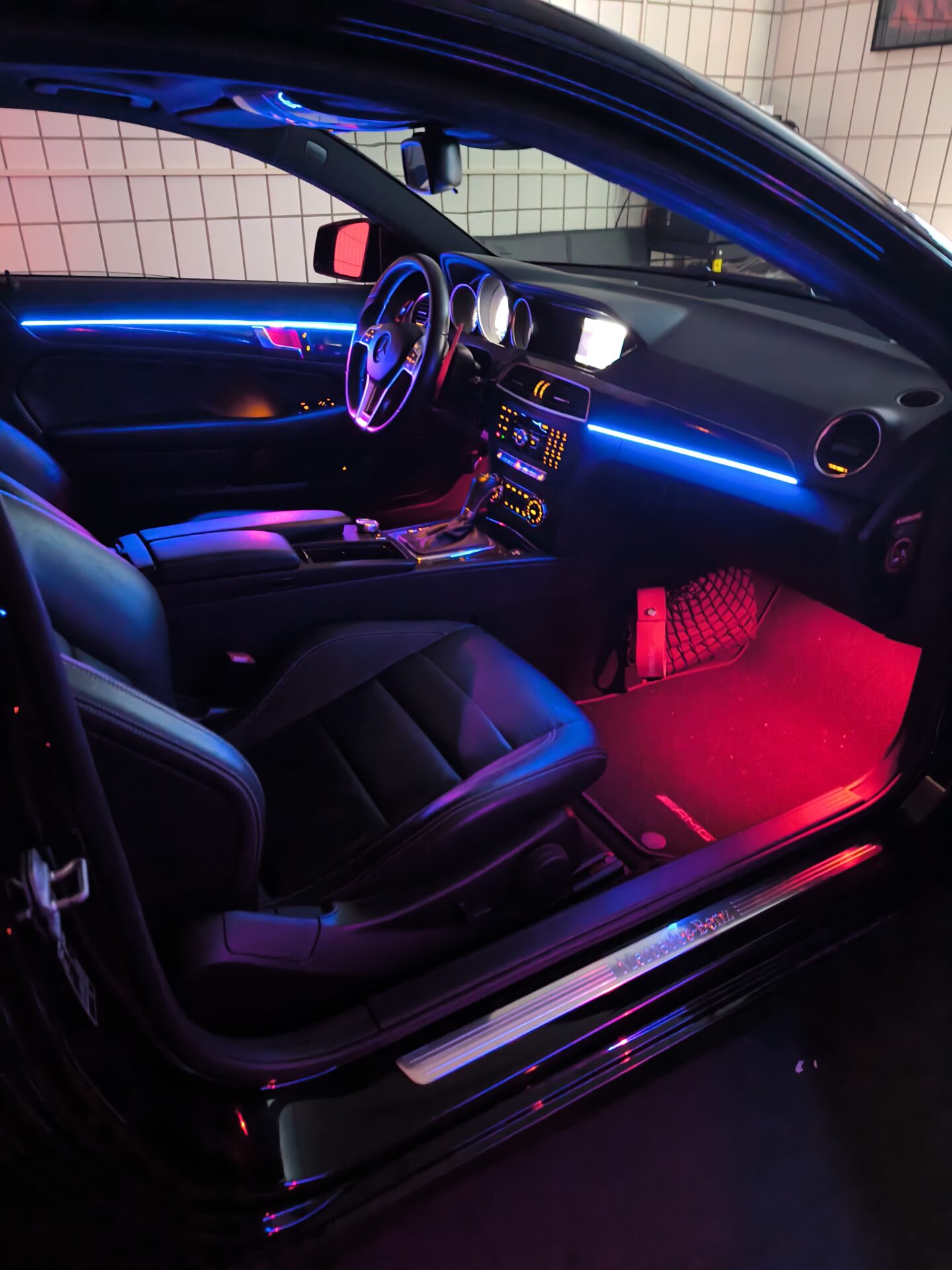 Mercedes Benz C Klasse W204 Coupé / Limo Ambientebeleuchtung – Bild 7