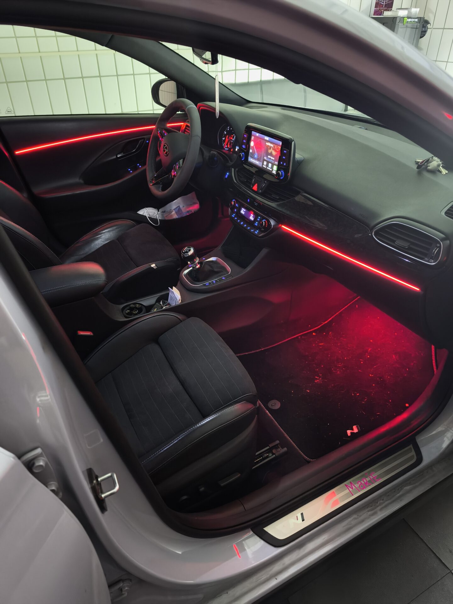 Hyundai i30 / i30n / Sportsback Ambientelicht Nachrüstung – Bild 9
