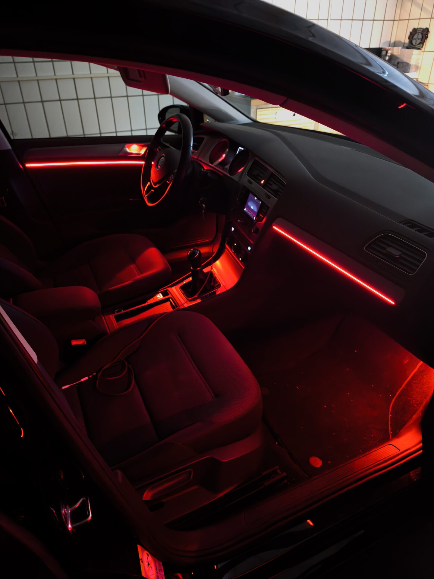 VW Golf 7 Ambientelicht Nachrüstung – Bild 9