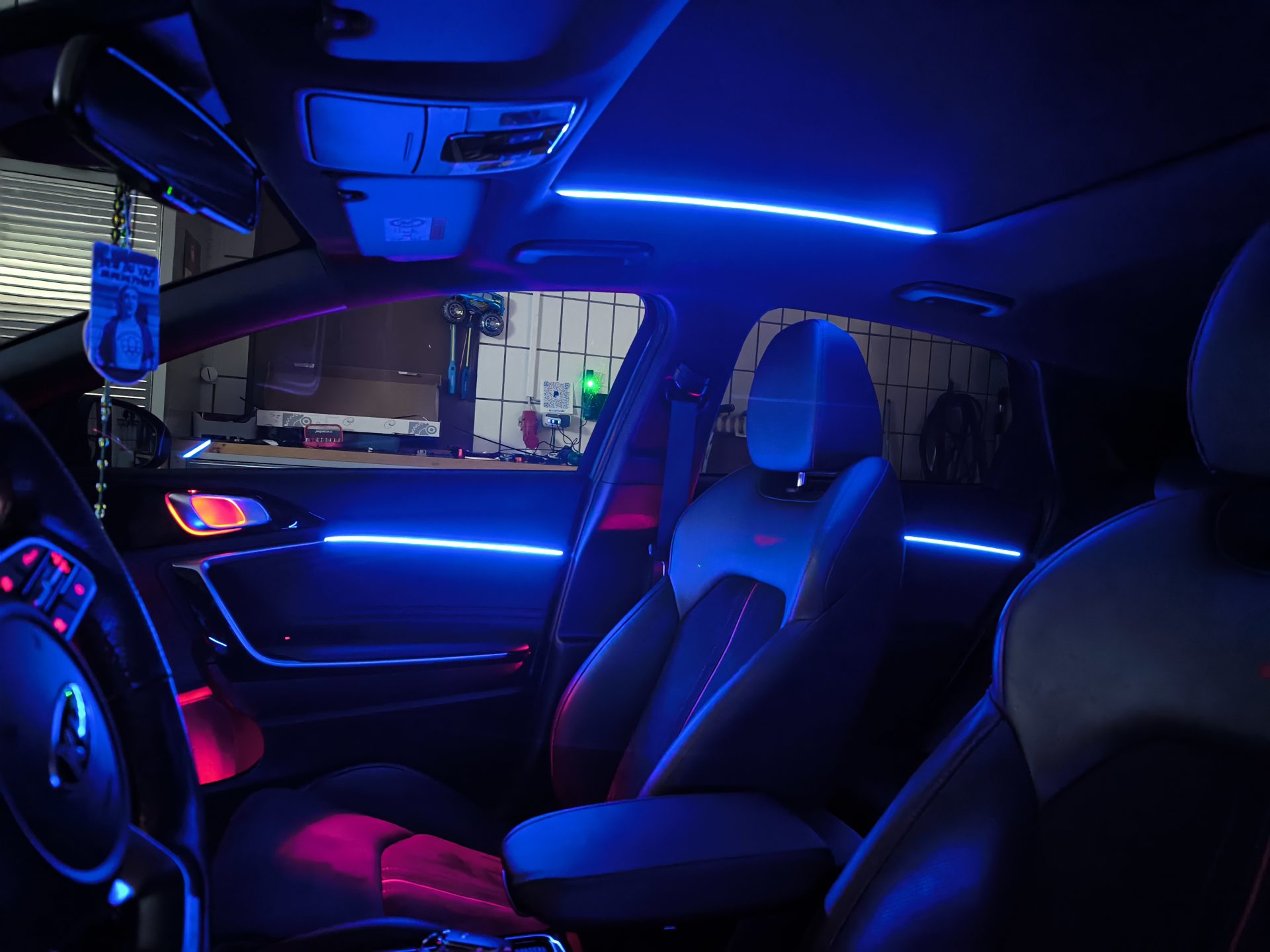 Kia ProCeed / Ceed / GT Ambientelicht Nachrüstung – Bild 8